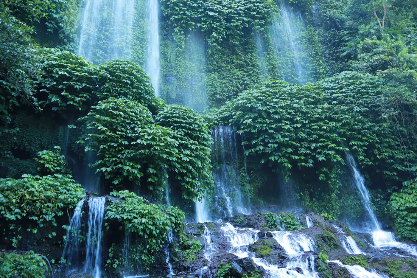 Waterfall in Aik Berik